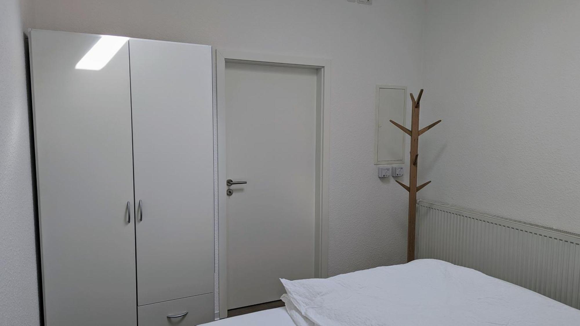 Fewo Urban Gotha - Apartment Orangerie - Am Schlosspark- Parken An Der Der Tuer- Barrierefrei, 900 Meter Zum Bahnhof - Wallbox المظهر الخارجي الصورة