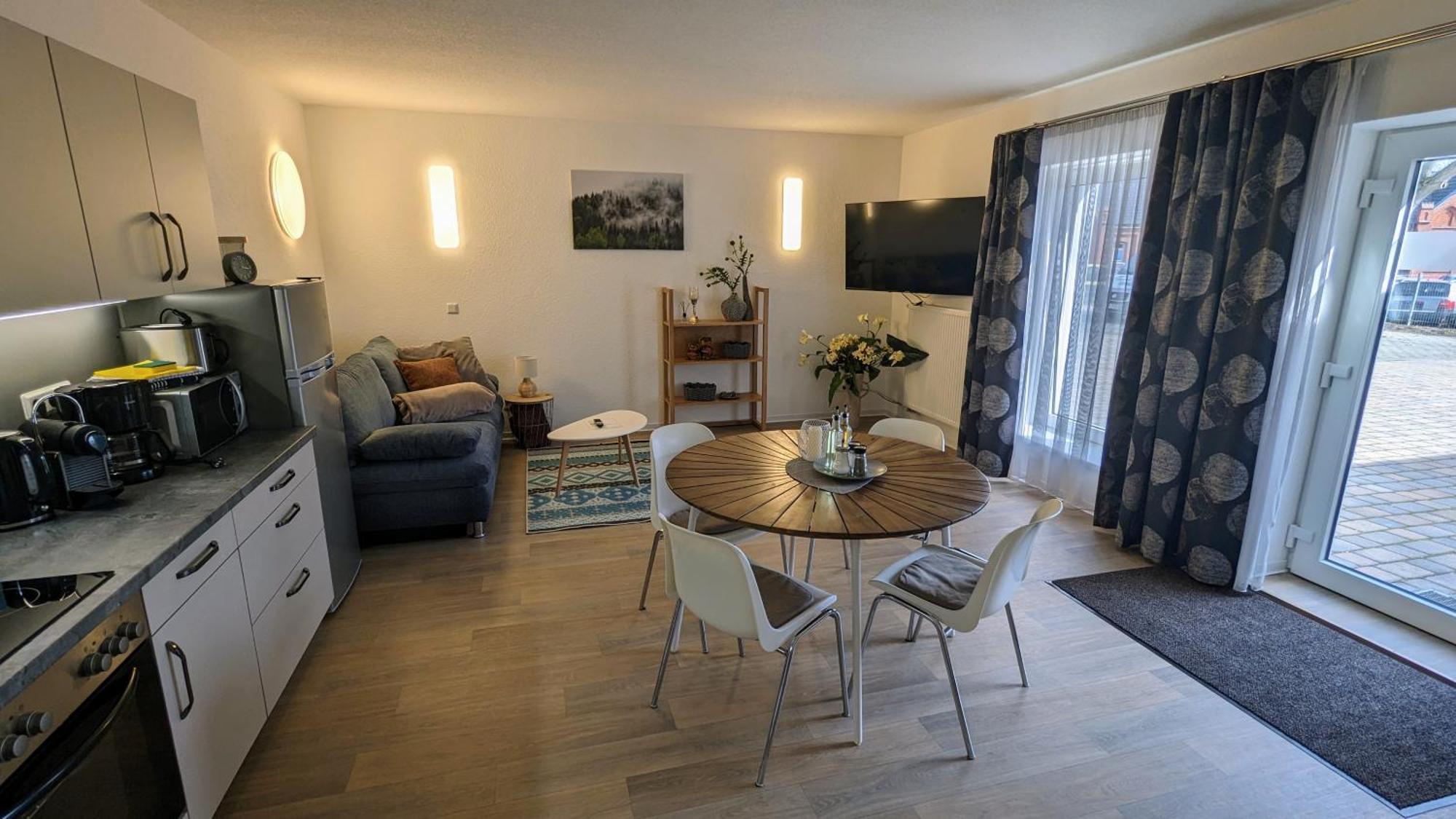 Fewo Urban Gotha - Apartment Orangerie - Am Schlosspark- Parken An Der Der Tuer- Barrierefrei, 900 Meter Zum Bahnhof - Wallbox المظهر الخارجي الصورة