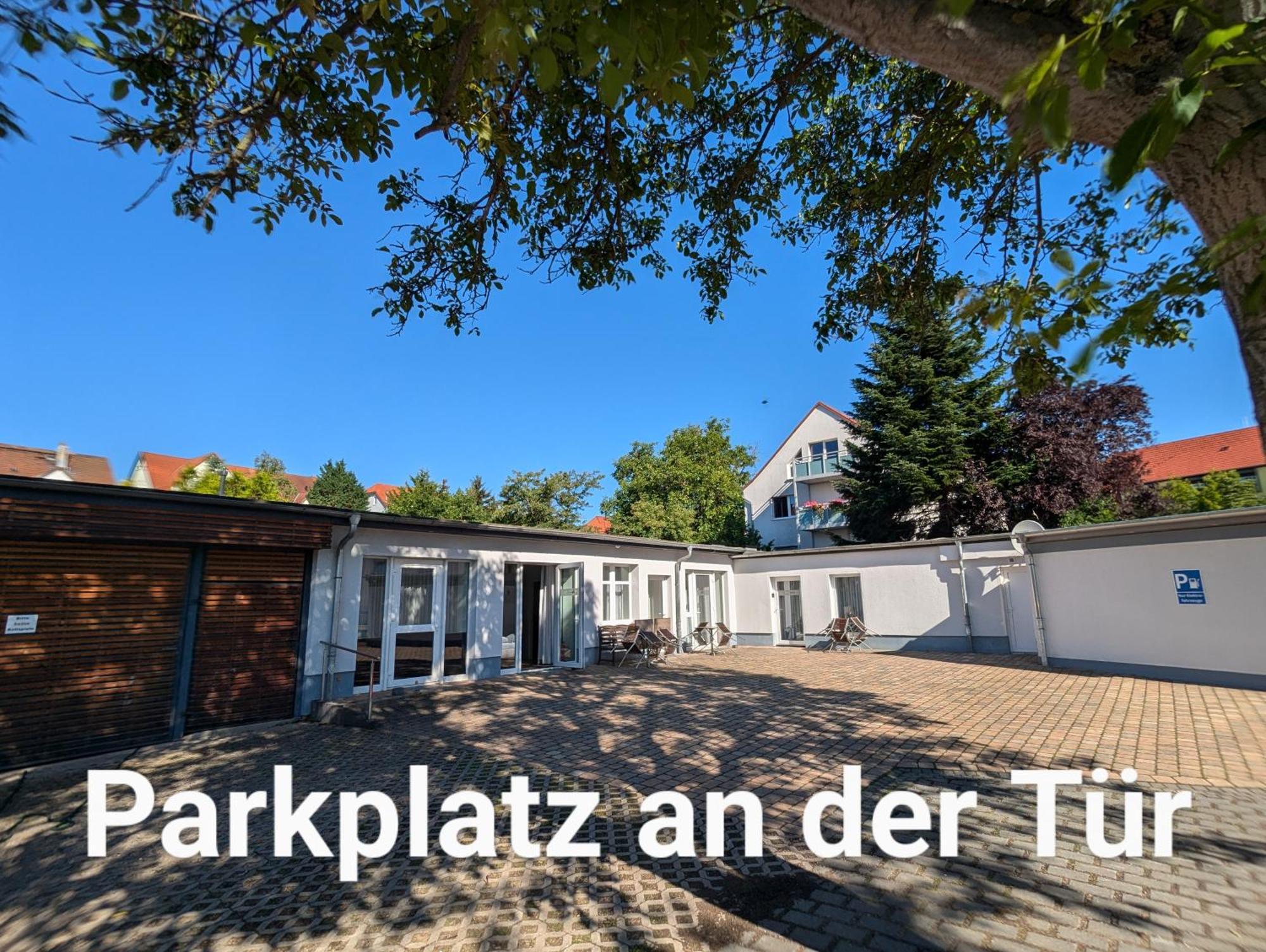 Fewo Urban Gotha - Apartment Orangerie - Am Schlosspark- Parken An Der Der Tuer- Barrierefrei, 900 Meter Zum Bahnhof - Wallbox المظهر الخارجي الصورة